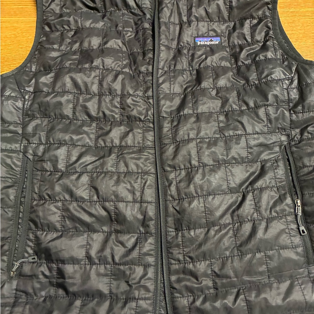 Patagonia Black nano puff Outerwear